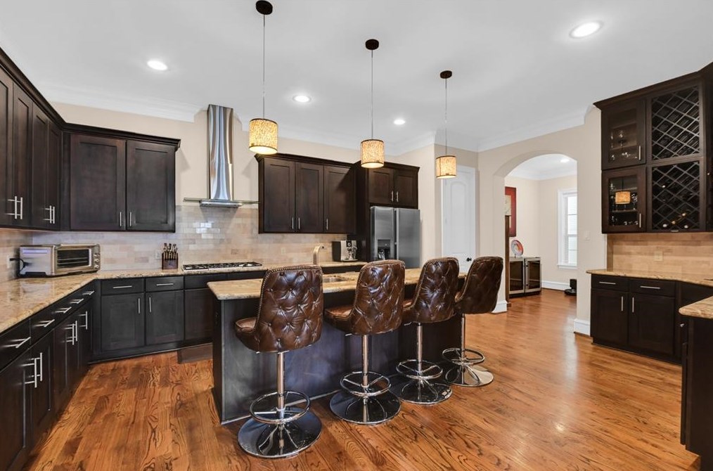 5611 Maxie, Houston TX  77007-3054 exterior