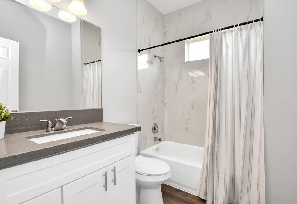4105 New Orleans, Houston TX  77020-2545 exterior