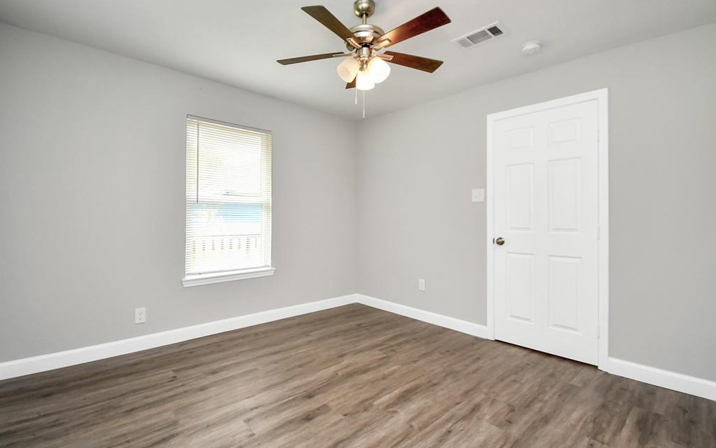 4105 New Orleans, Houston TX  77020-2545 exterior