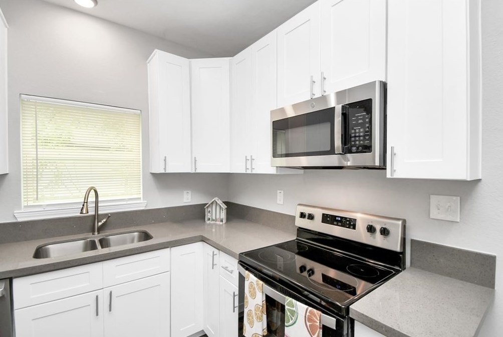 4105 New Orleans, Houston TX  77020-2545 exterior