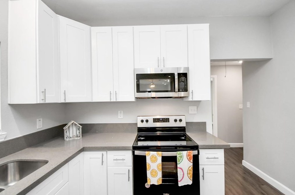 4105 New Orleans, Houston TX  77020-2545 exterior