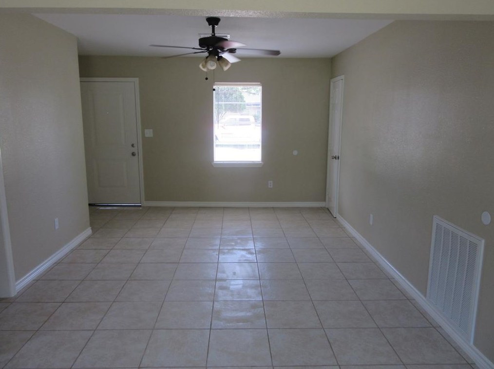 5330 Mackinaw St, Houston TX  77053-3219 exterior