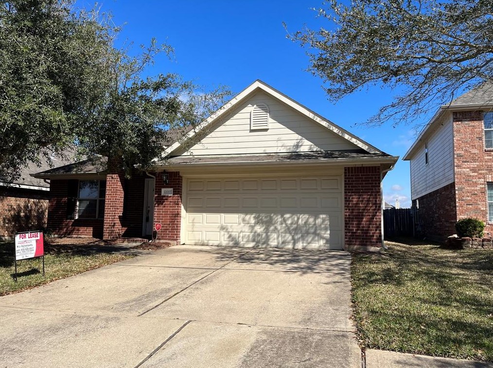 12007 Clear Brook Oak St, Houston, TX 77089