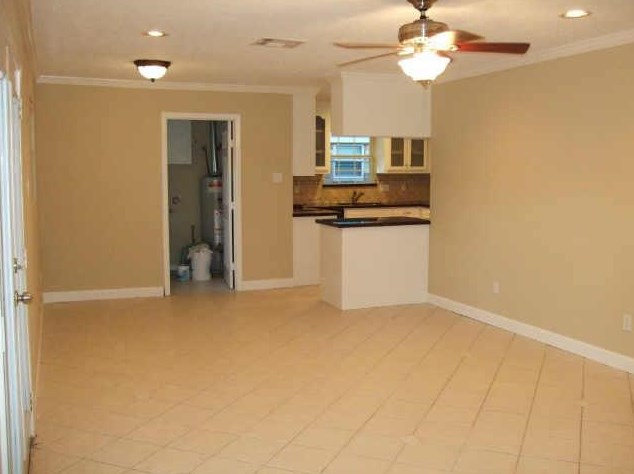 5811 Mcknight, Houston TX  77035-2323 exterior
