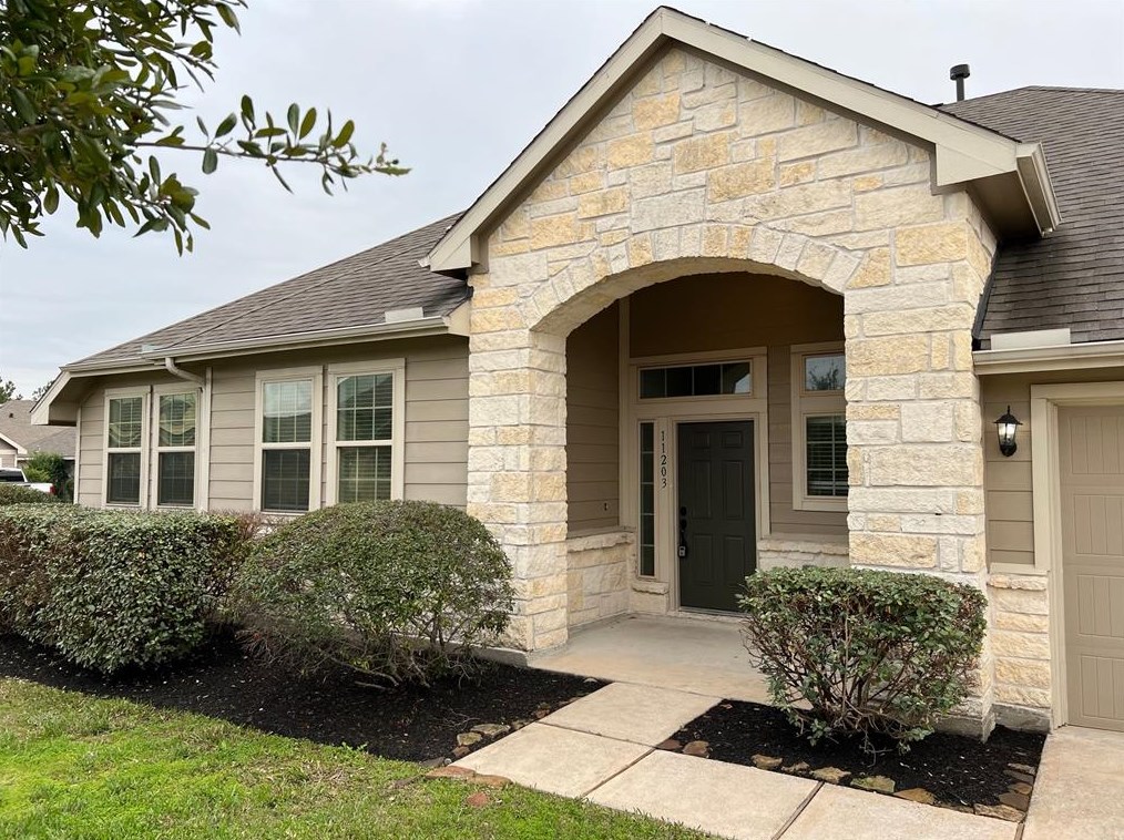 11203 Grand Creek Ln, Tomball, TX 77375
