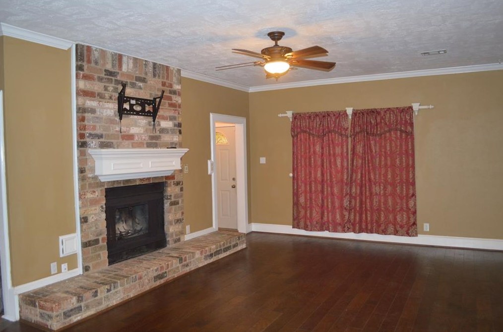 52 Torch Pine Cir, Spring TX  77381-3446 exterior