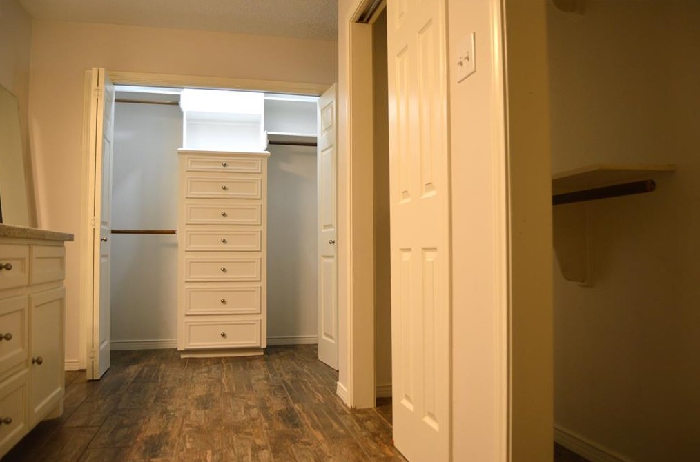 1805 Lk Dr, Huntsville TX 77320-0237 exterior