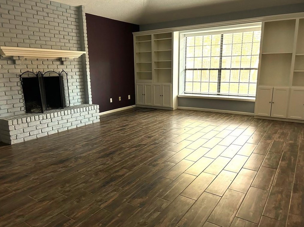 1805 Lk Dr, Huntsville TX 77320-0237 exterior