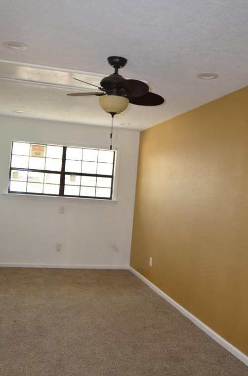 1805 Lk Dr, Huntsville TX 77320-0237 exterior