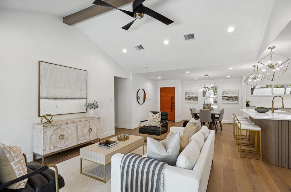10710 Wickersham Ln, Houston TX  77027-4014 exterior