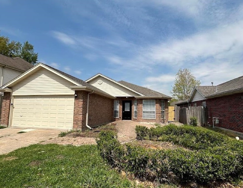 9722 Autumn Harvest Dr, Houston, TX 77064