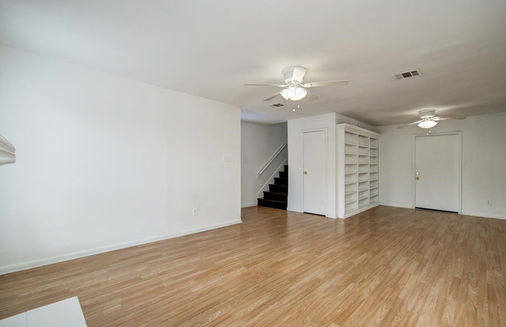 6358 Cambridge Glen Ln, Houston TX  77035-3901 exterior