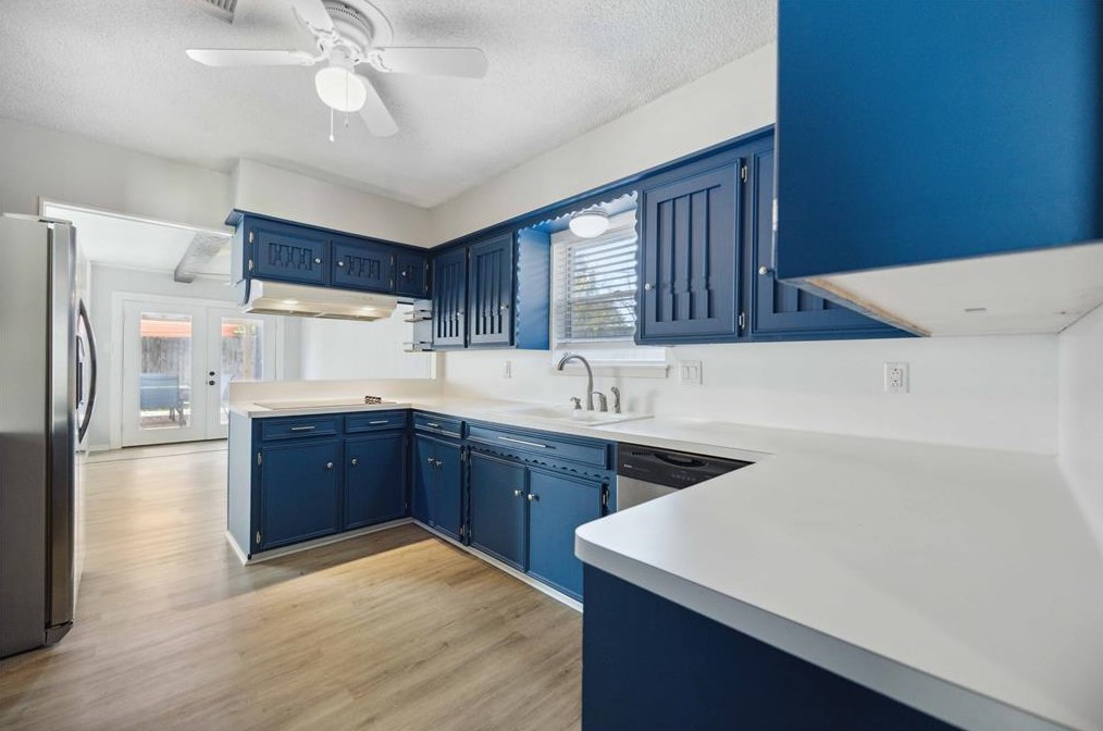 1139 Creekmont Dr, Houston TX  77091-5510 exterior
