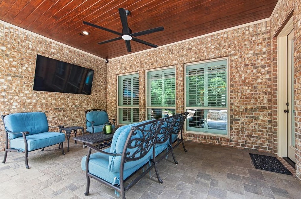 3338 Cotswold Manor Dr, Humble TX 77339-1661 exterior