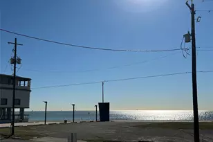 1328 Ave N 1/2, Galveston, TX 77550 - Photo 2