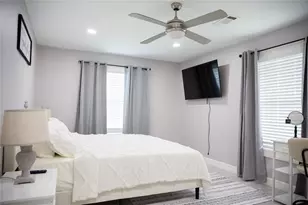 12218 Hillcroft St, Houston, TX 77035 - Photo 22