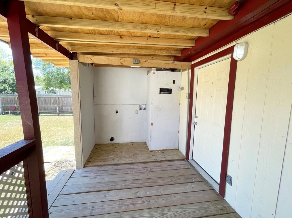 4201 Darby St #3b, Bacliff, TX 77518