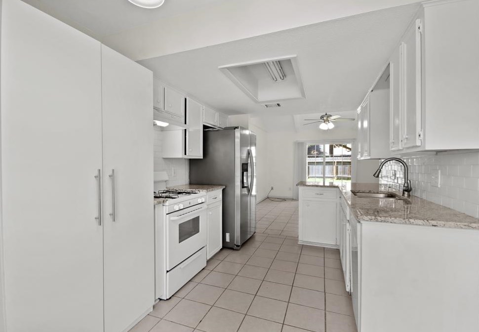 2519 Meandering Trl, Humble TX 77339-1052 exterior