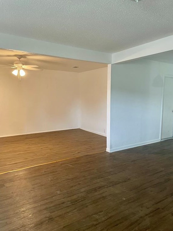 5614 Tiffany Dr, Houston TX  77085-3335 exterior