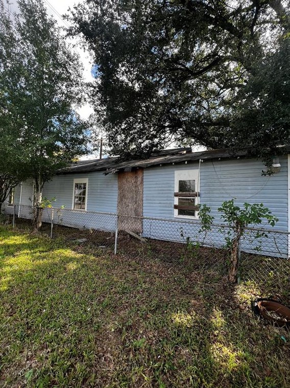 9119 Montgomery Rd, Houston TX  77088-5809 exterior