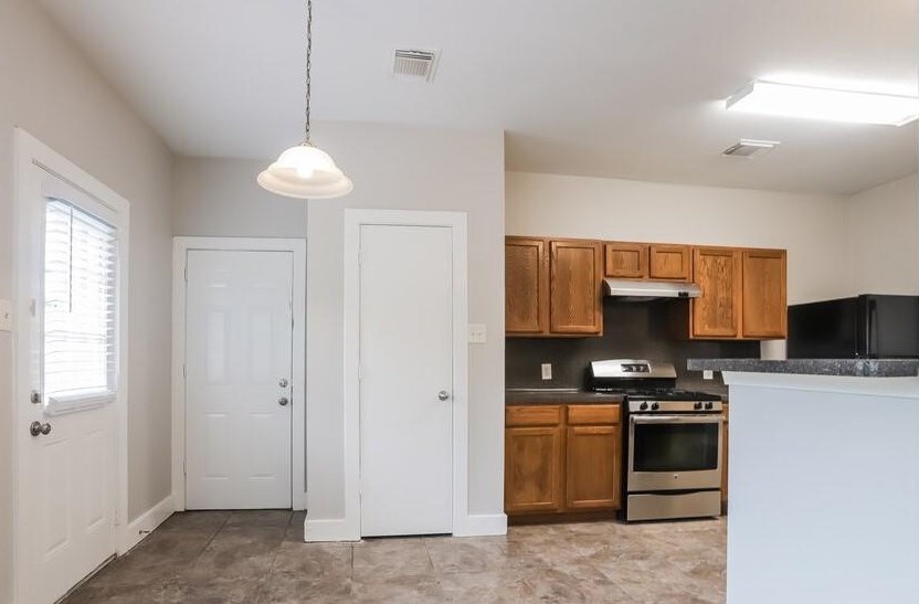715 Remington Heights Dr, Houston TX  77073-4409 exterior