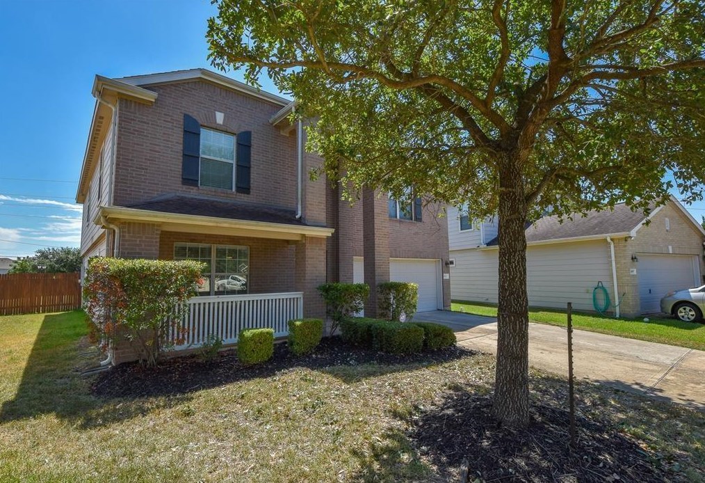 18003 Shady Cypress Ln, Cypress, TX 77429-4617
