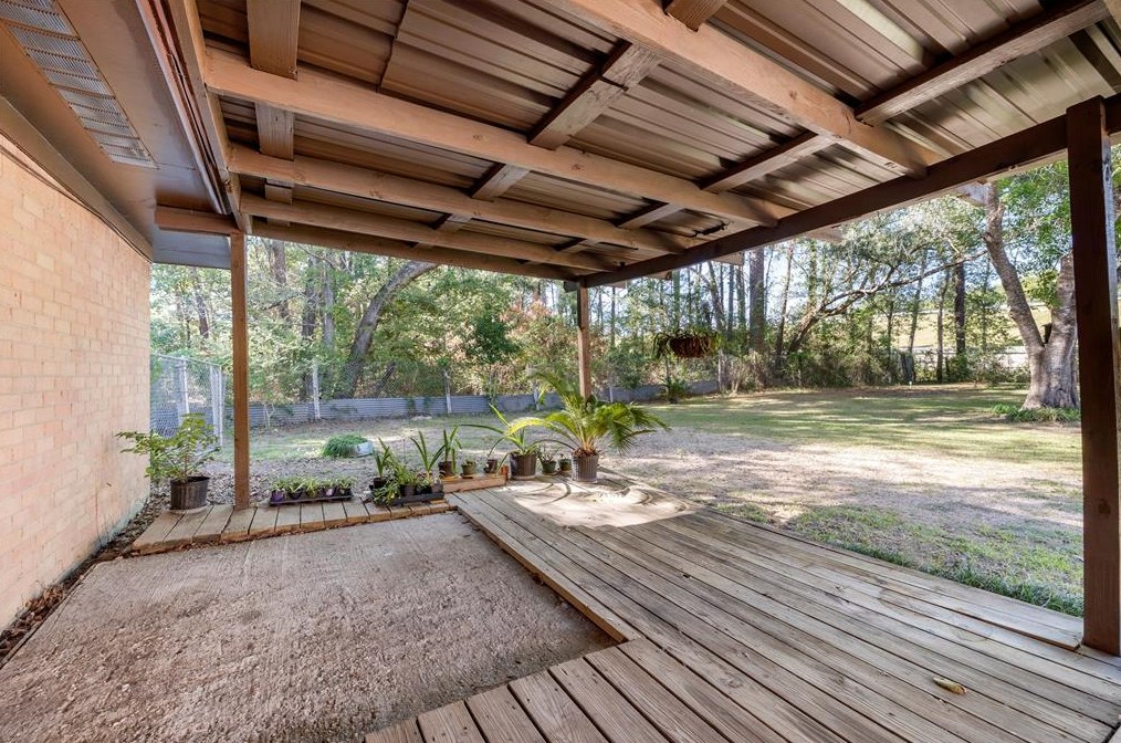 22915 Community Dr, Roman Forest TX 77357-8011 exterior