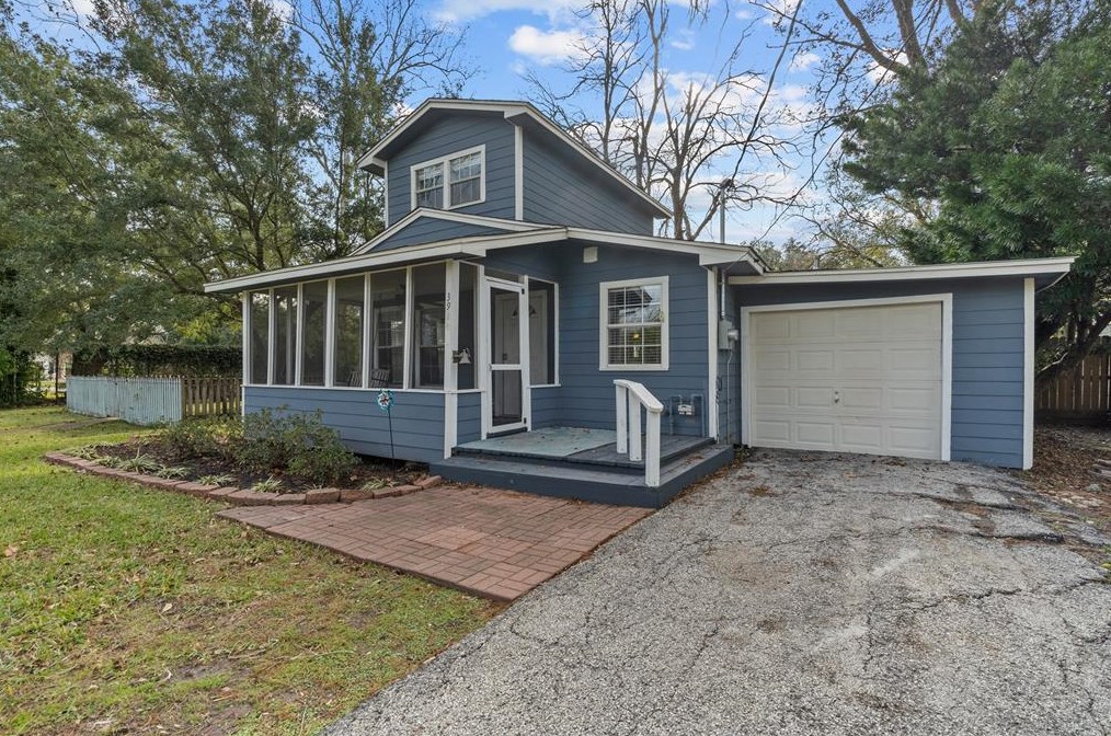 3914 Bayshore Dr, Bacliff TX  77518-1351 exterior