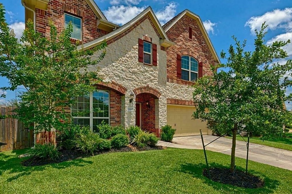 2104 Pearl Bay Ct, Pearland, TX 77584