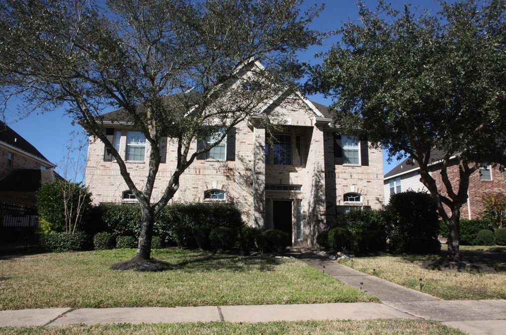 908 Azalea Pointe, League City, TX 77573