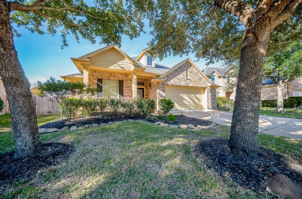 8010 Durham Run Ln, Richmond, TX 77407