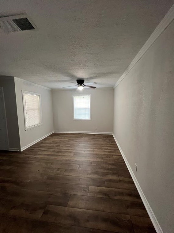1513 1st Ave N, Texas City, TX 77590