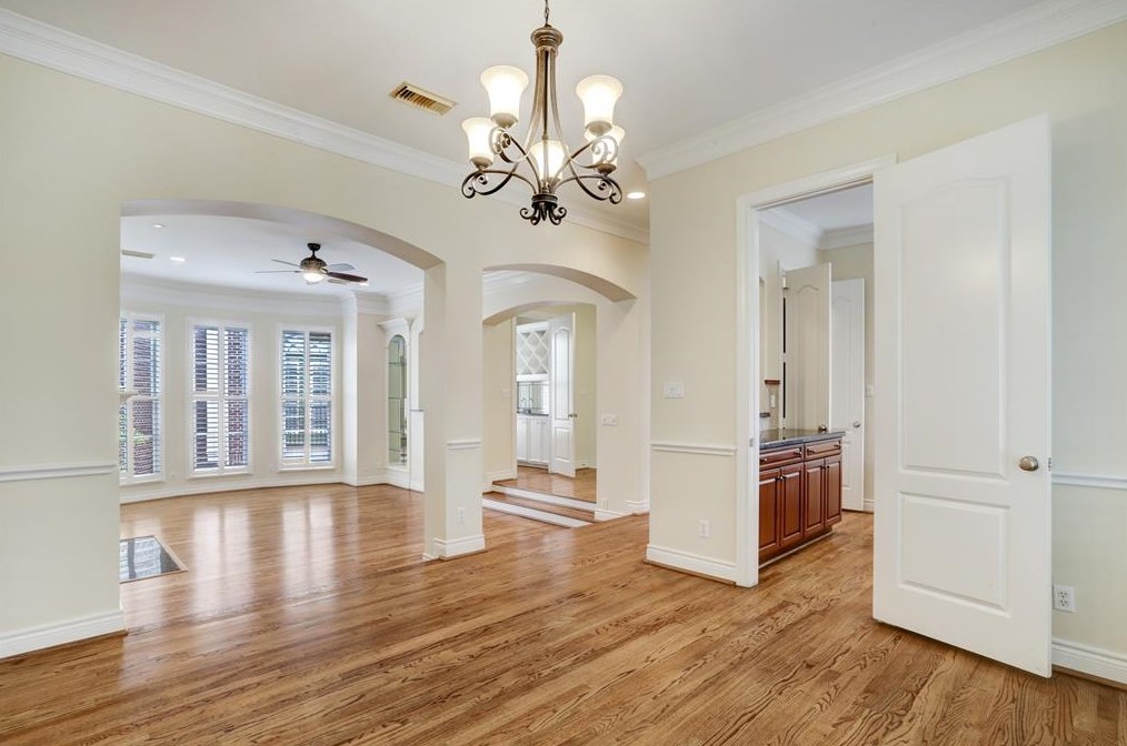 1327 Hyde Park Blvd, Houston, TX 77006