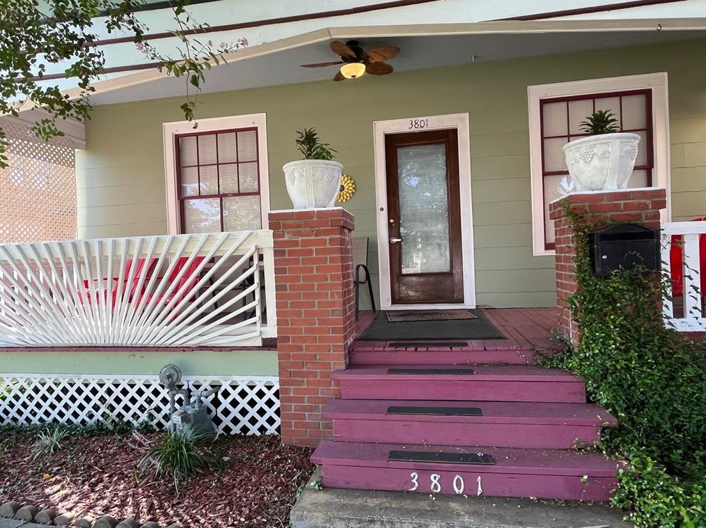 3801 Ave S 1/2, Galveston, TX 77550