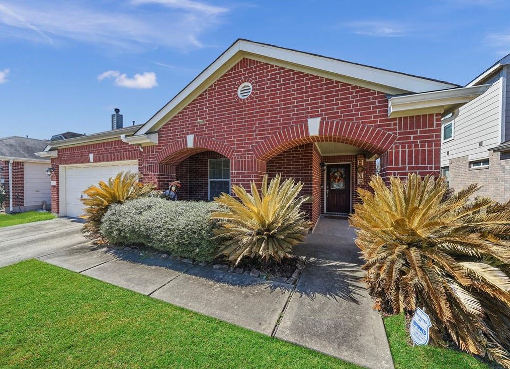 19511 Remington Bend Dr, Houston, TX 77073-4481