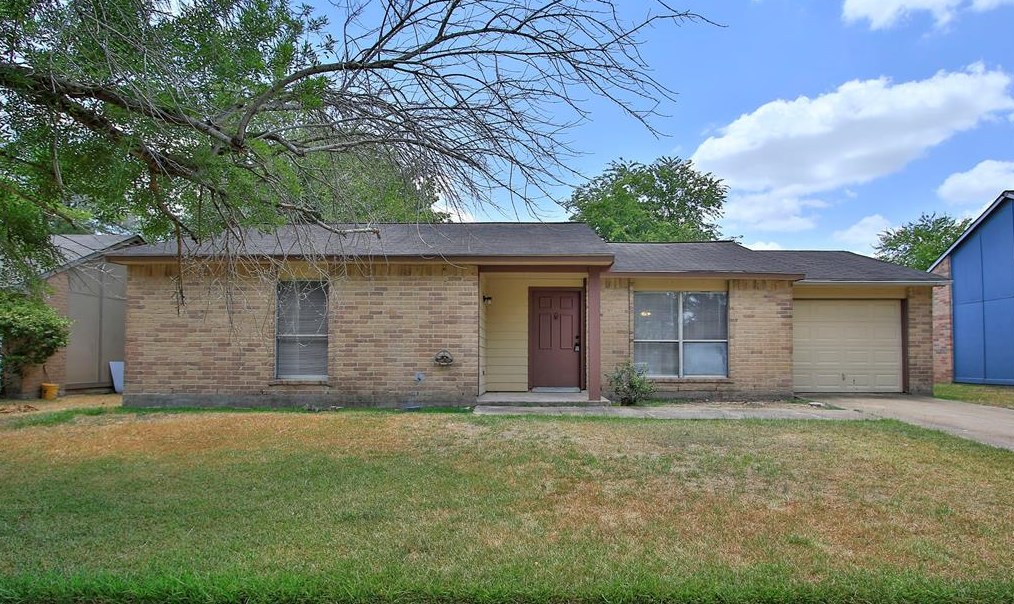 24043 Rockin Seven Dr, Hockley, TX 77447