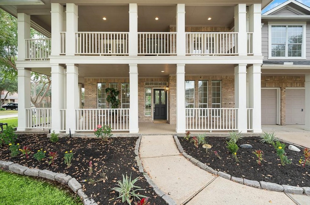 14003 Sea Myrtle Ln, Sugar Land, TX 77498-2095