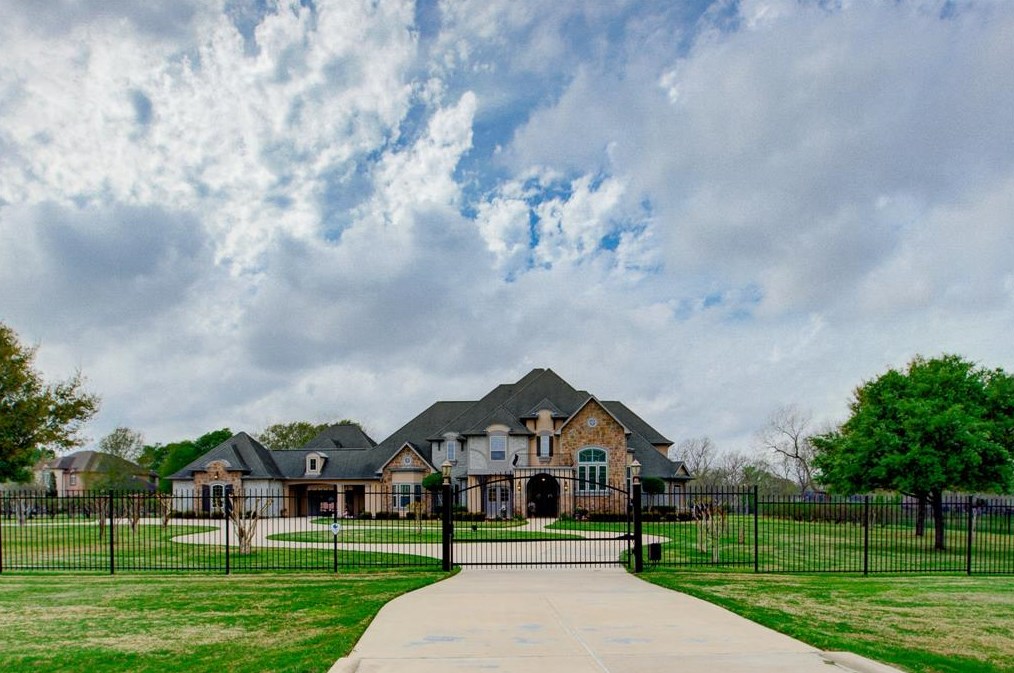 8534 Thornberry Hollow Ct, Missouri City, TX 77459-7670