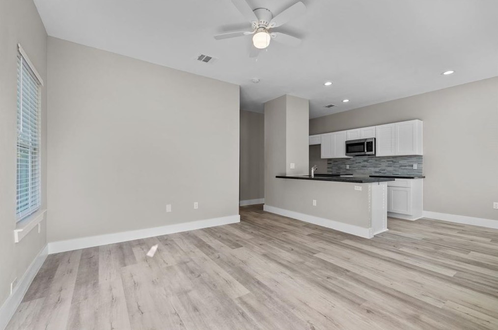 1026 Clinton Park St, Houston TX  77029-4508 exterior