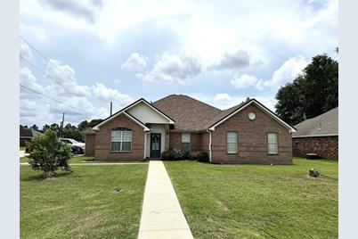 5990 Travis, Lumberton, TX 77657 - Photo 1