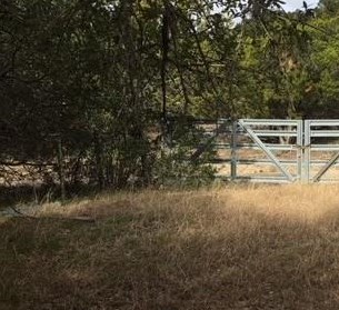2770 Goat Hill Rd, Lake Hills, TX 78063