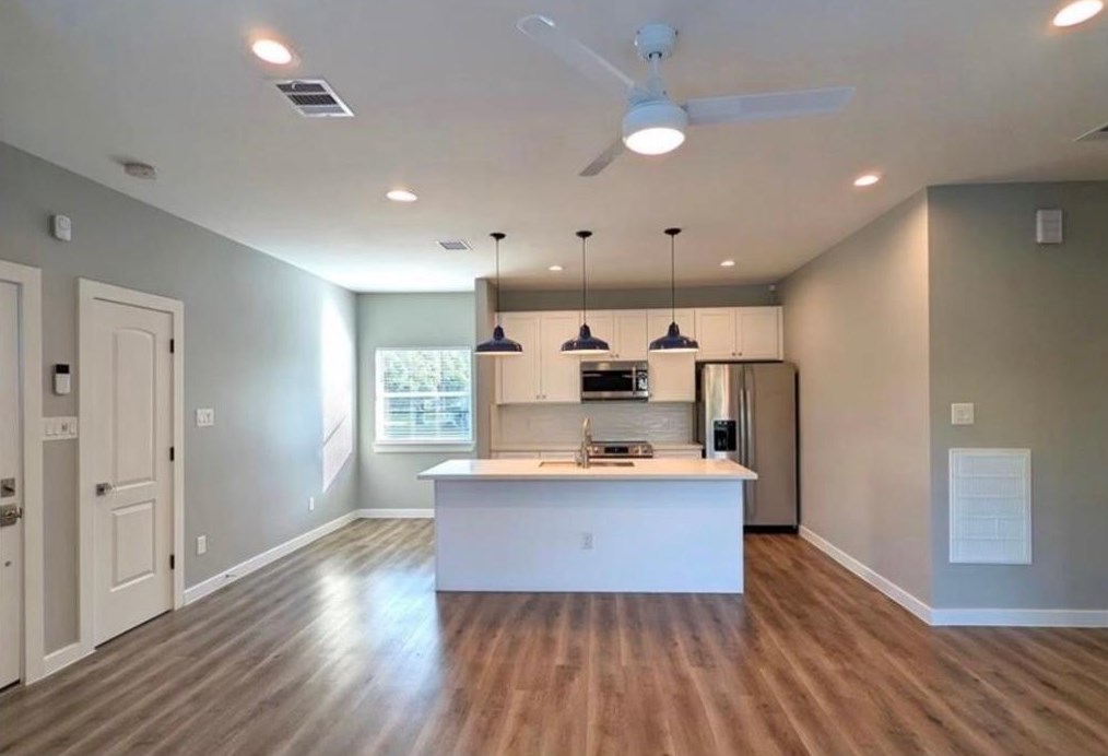 8705 Westcott Rd, Houston, TX 77016-6120