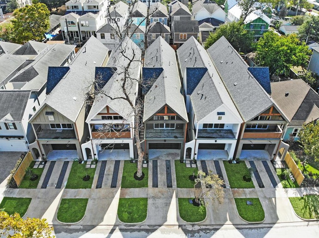 228 24 St, Houston TX  77008-2035 exterior