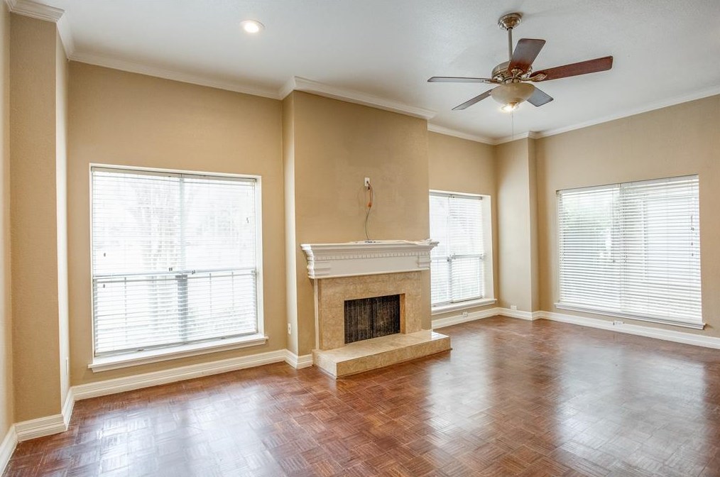 1819 Post Oak Park Dr, Houston TX  77027-3303 exterior