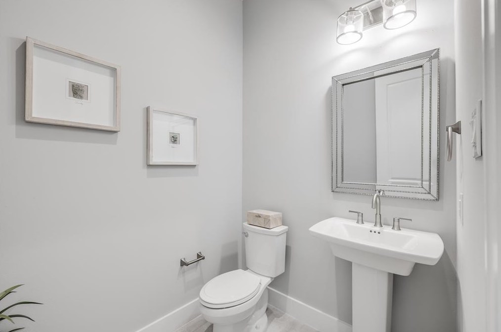 304 27 St, Houston TX  77008-2130 exterior