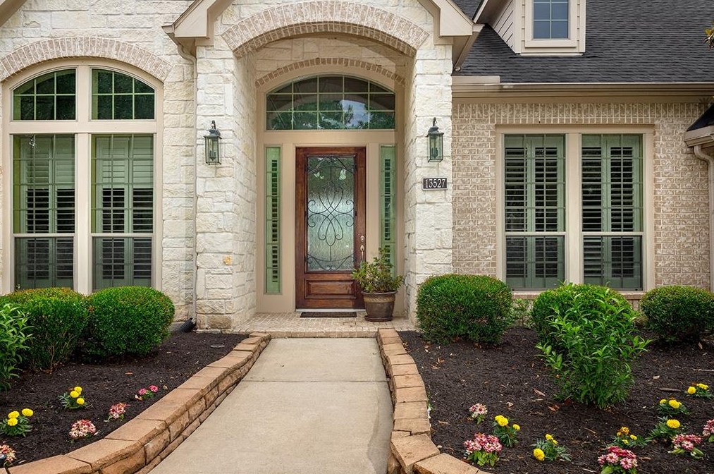 13527 Delwood Springs Ln, Houston, TX 77044-1378