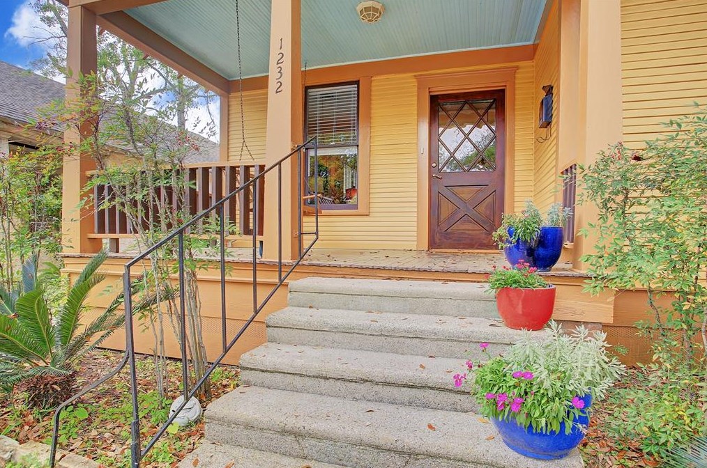 1232 Columbia St, Houston, TX 77008