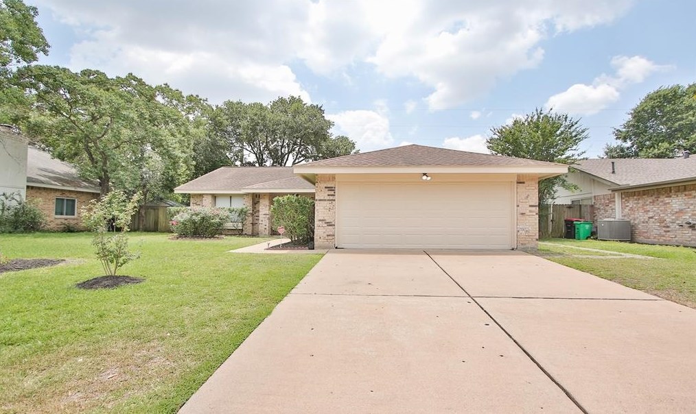 9706 Overmead Dr, Houston, TX 77065-4307