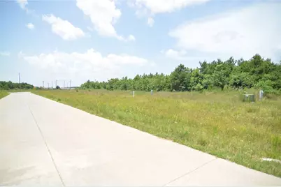 7715 Amanda Rd, Cleveland, TX 77327 - Photo 8