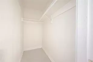 2121 Fountain View Dr, Houston, TX 77057 - Photo 18